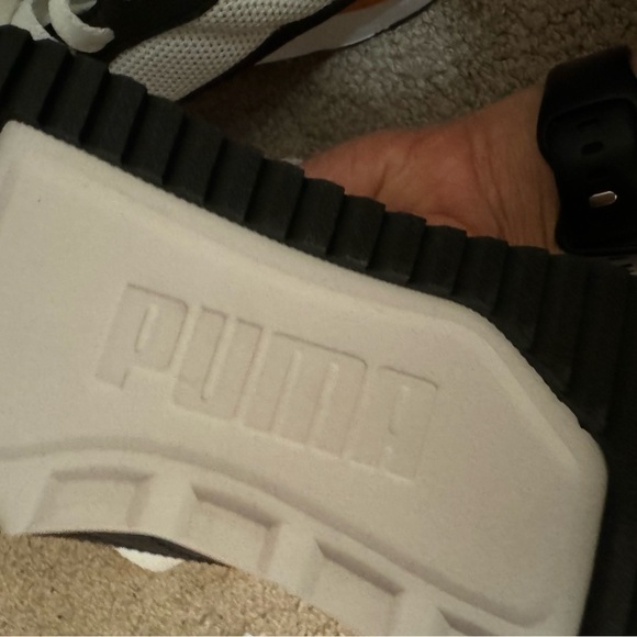 PUMA white black and orange sneakers size 5 - Picture 12 of 12